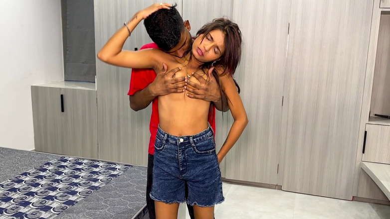 Desi Maal studios: Pojkvän fick en massage Pojkvän humör blev och hade sex...