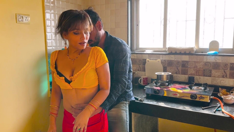 Next short: Indisk desi bhabhi savita har sex med sin chef i...