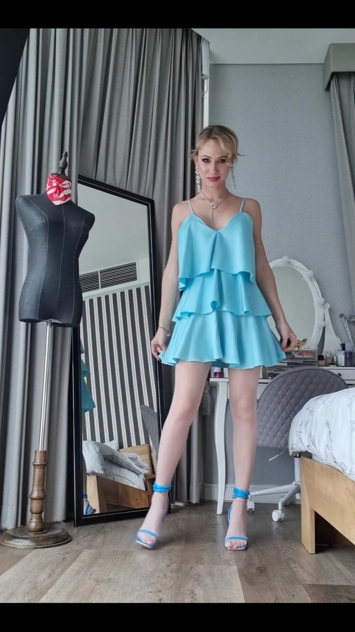 Angel The Dreamgirl: Blaues kleid