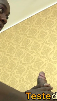 Patron Hizmetçisini Çiftin Yatağında Sikti