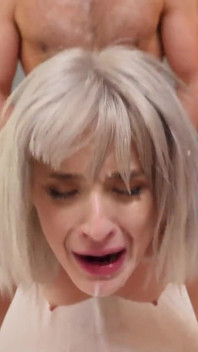 Fantasi pancutan muka bertiga