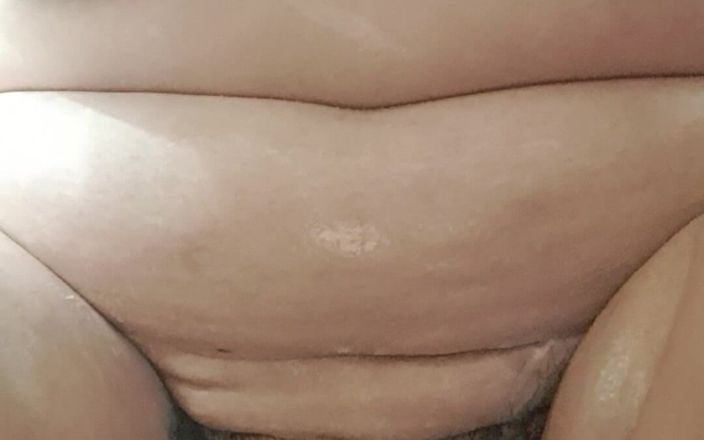 Mommy big hairy pussy: Мою волосатую киску мачехи