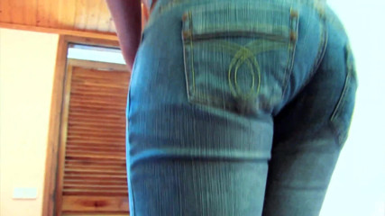 Real Home Made: Une chatte blonde tatouée à gros nichons baise une bite en...
