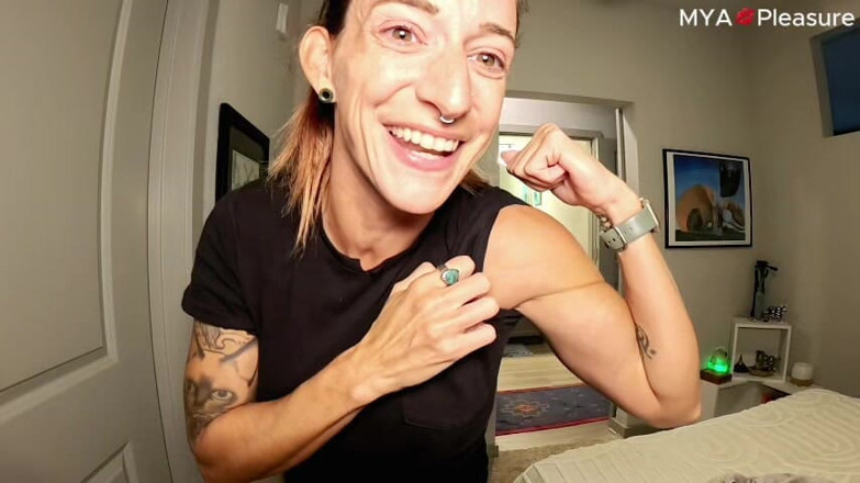 MYA Pleasure: Mya Pleasure Flex Škádlení s odpočítáváním mrdky a roztrhnutím košile