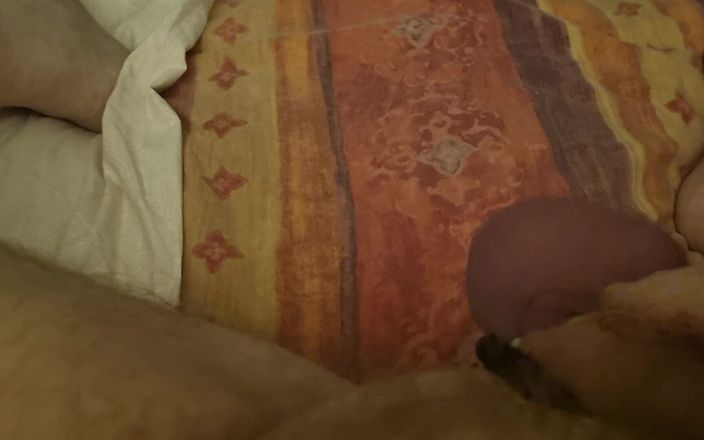 Pellefnatt: Stepdad Lies Down and Jerks His Cock Until He Comes....