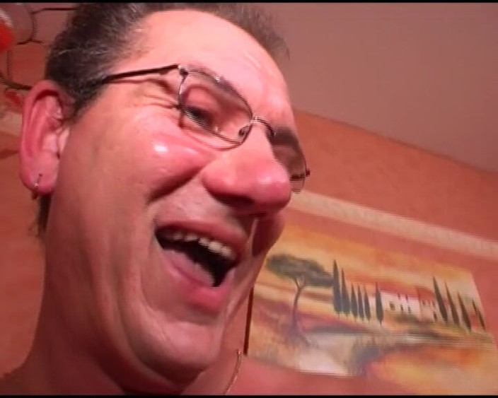 Deutsche Camgirls: Watch This Classy German Lady in Stockings Get Her Pussy...