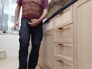Kinky guy: Desperate Pissing in the Kitchen