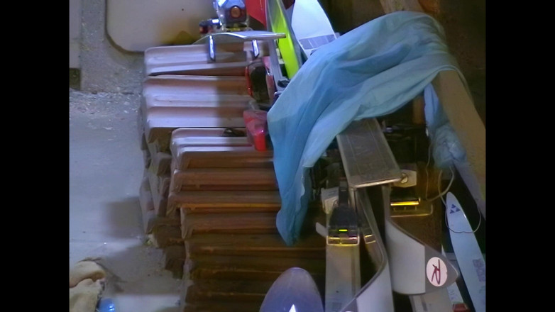 Mark Hannes: Презентація сечі та ковзання блакитного боді