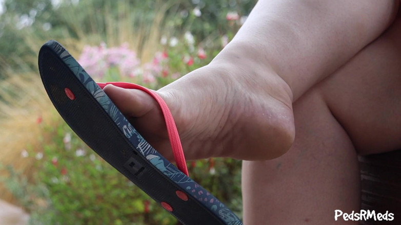 PedsRMeds: Miss Daisy Rae Flip Flop Dangling