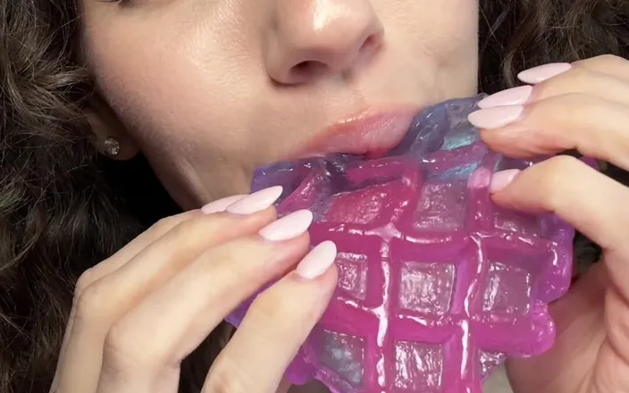 SavvyStar: Waffles Asmr Mouth Sounds Tingles Spit Sounds Fetish