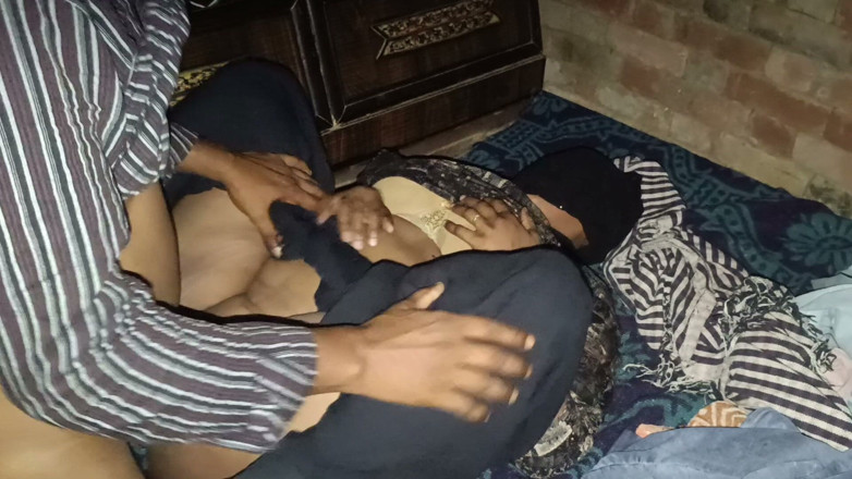 Bhabhi UP: Muskan yenge bhartiya lugai