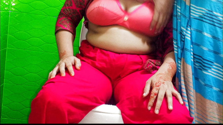 Nadiyabd: Bangladeshi Newly Married Stepmom Dirty Talk with Stepson Sex Video,...