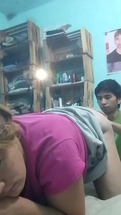 Chupo el culo de mi novia