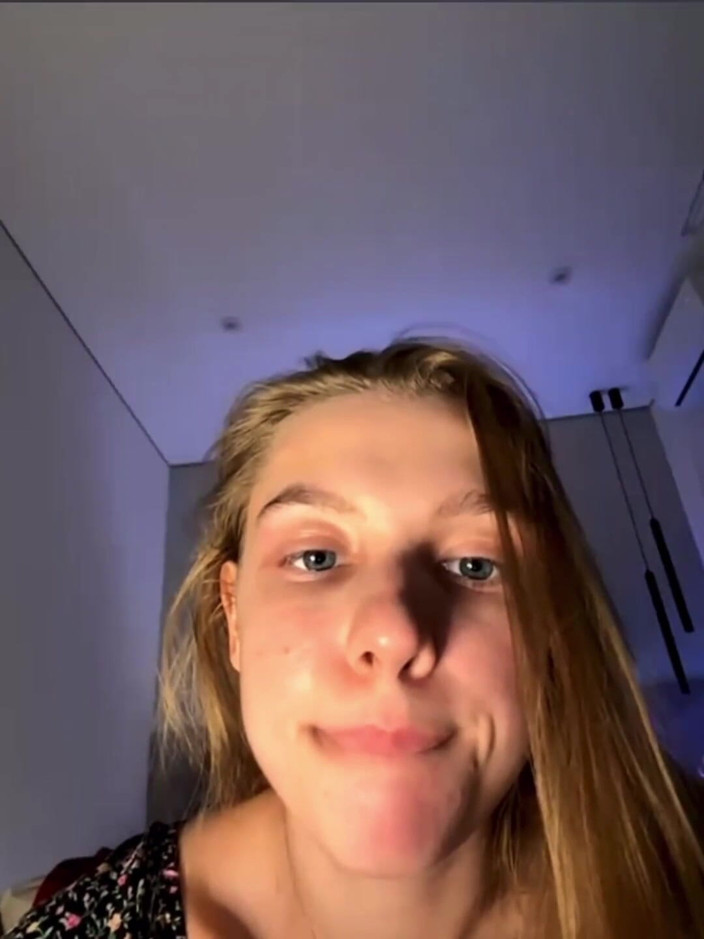 JuiceLussie: Fingering Tight Pink Pussy so Hot