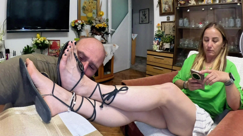 Mistressyammyboots: Talpa sandalei mele: noua ta realitate