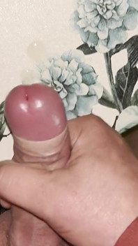 Kontol muncrat close up