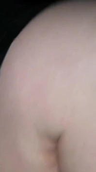 벨트로 내 엉덩이를 때리는 흑인 대물 야외 애널 두근 두근