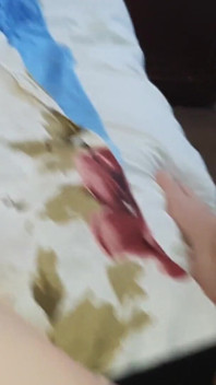 Quick College Masturbation Threesome with Quick Orgasms at the Same Time