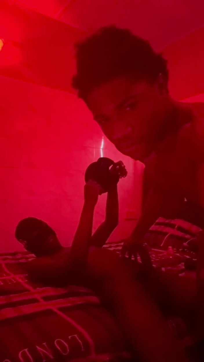 Africa TwinkBoys: Amigos De La Universidad Follan Después De La Escuela Bajo...