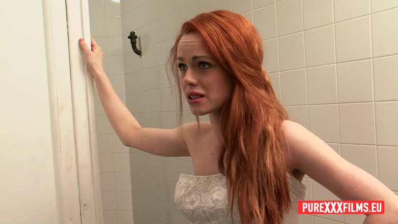 Pure XXX Soft: Aldatan gelinim Ella Hughes Sam Bourne tarafından sikiliyor