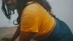 Tsvicky hot show: Duży tyłek pokazano