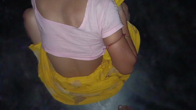 Tip_top_mall: Tight 19yo Indian Teen Fucks for the Very First Time a...