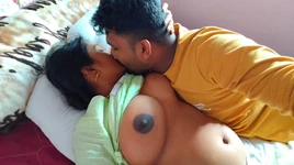Heißes bhabhi & heißer junge creampi muschi ficken jungen - schöne bhabhi-möpse lutschen jungen college-jungen - heiße desi xXX Hindi.