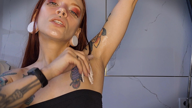 TattoedGirl666: Ascelle Bagnate