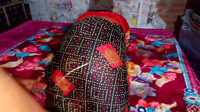 Priya Sena: Bhabhi seks gaya doggy