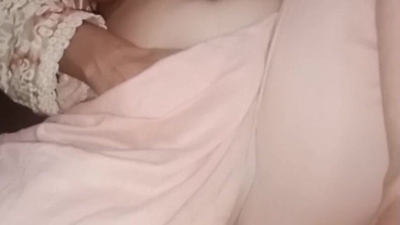 SHAKRATASNEEM: Dasi pertama kali ngentot memek abang tirinya sendiri