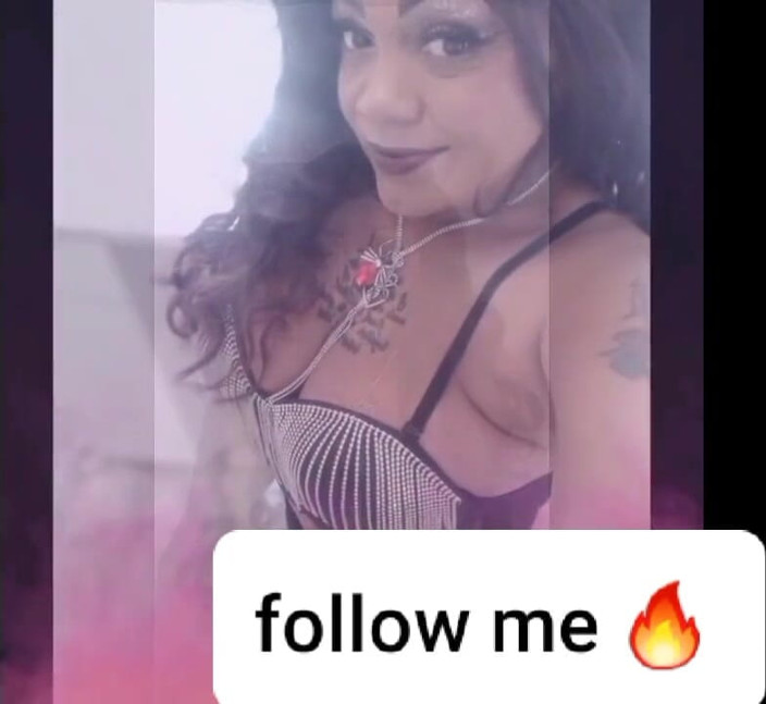 Glitters smoke haus: Cyber sex ft. Růže