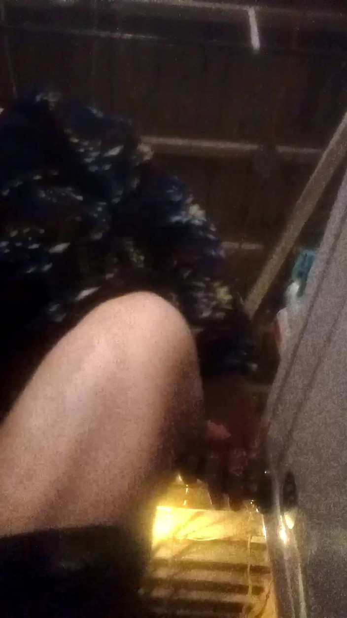 Magnumxlcody: उभयलिंगी आदमी डिल्डो का उपयोग करता है और सोचता है कि उसे एक बड़ा चाहिए।