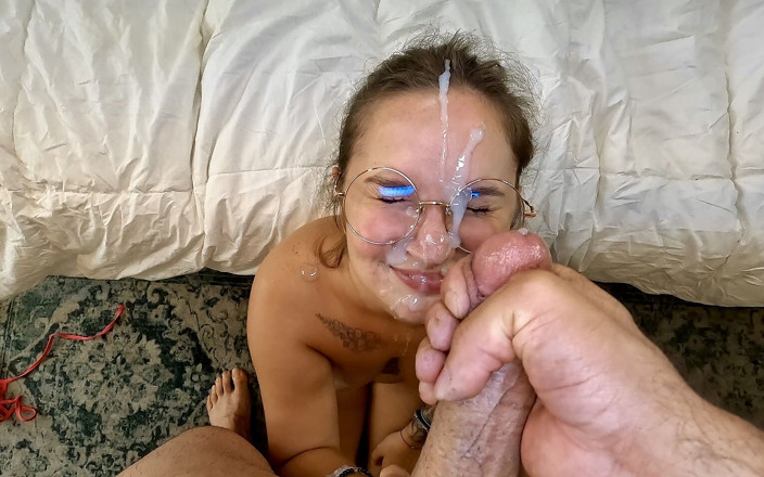 Chriswhitecum: 4'11 Bunny Fae Gets Huge Facial