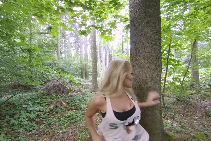 RealityLovers: Lost in the Woods