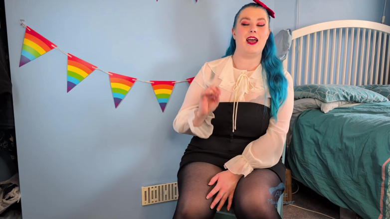 Alice_Mayflower_Scottish: Workplace Pervert Sent to Hr - Solo Girl