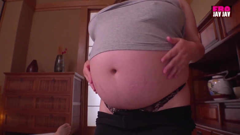 Eros-JavJav: Odhalte okamžik nastává, když Yuri.t odhaluje svou odvážnou, ohromující K-cup...