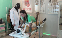 Domina Lady Vampira - SM Studio Femdom Empire: Dosis membuat racun 1