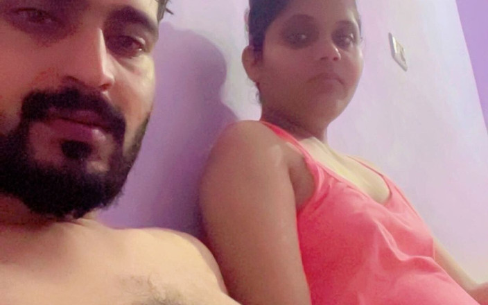 Sanayababhi: Индийская горячая молодая мамочка застукала пасынка за дрочком и помогла ему грубым романтическим сексом, изменяя его