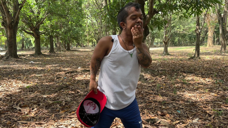 ManuelaAlvarez: Gemiti nel bosco: ho visto una coppia che si dava...