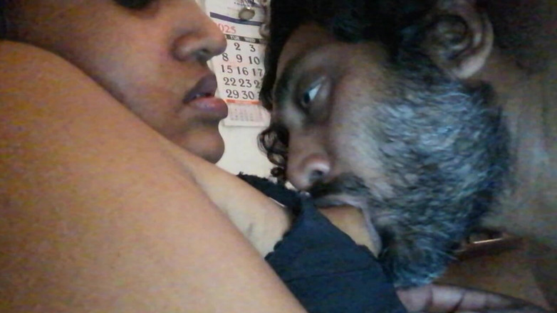 Tina Baby: 戏弄我阿姨的浮肿