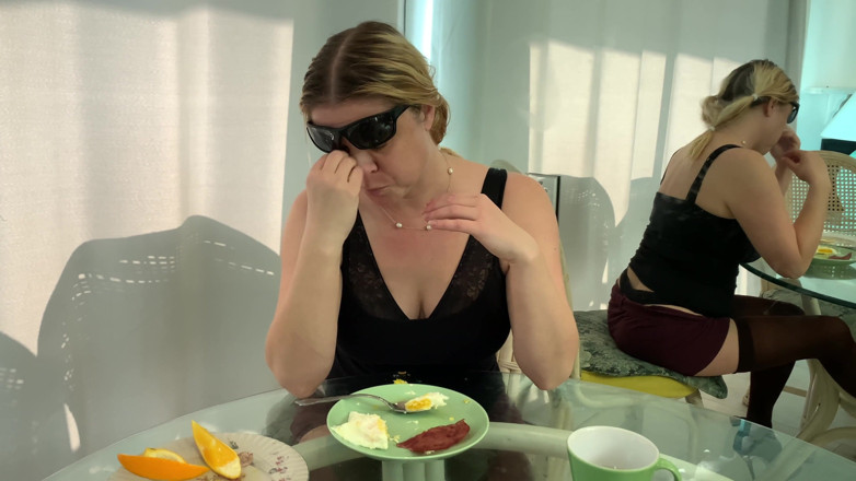 Erin Electra: Kız kardeş inlaw kocasının üvey erkek kardeşini sikiyor