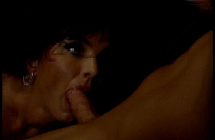 Perfect Porno: 巨乳の若い彼女が密かに別の男のコックに乗る