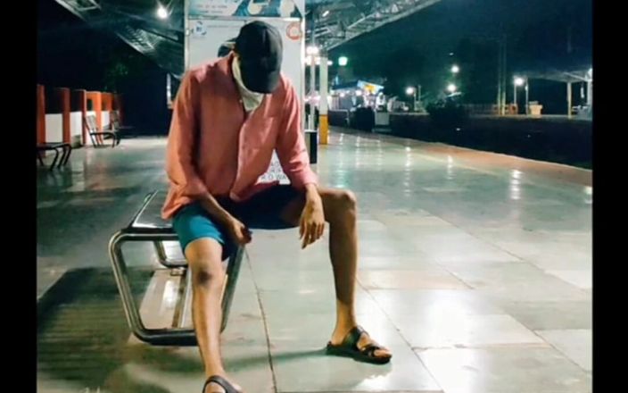 Tani: Enorme semen en el culo del estudiante