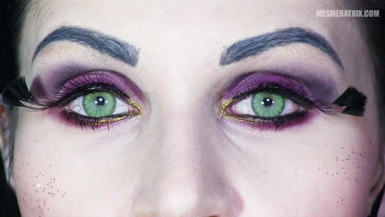 Lady Mesmeratrix Official: Slave of my eyes...