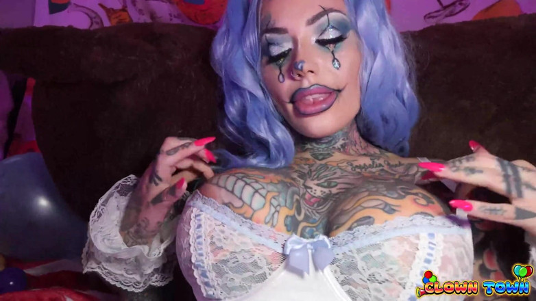 Nasty Sluts Studios: Clown town ep.4: hổ lilly hấp dẫn được chảy nước và...