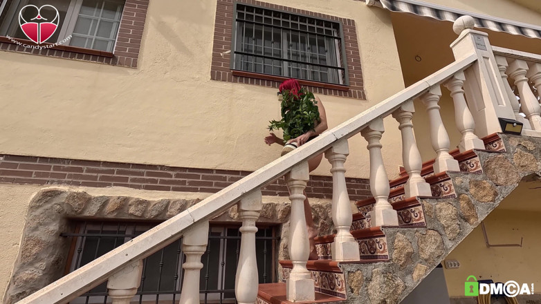 Candystart Videos: Cewek sange ini dianiaya sambil bugil di luar ruangan - pov