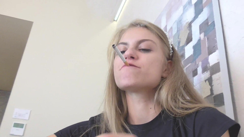 Solo Austria: Vulgar Provocative Bitch Style Smoking and Ashtray by Teenie Slut!