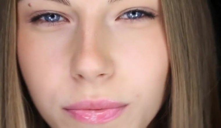 Watch4beauty: Abby's Portrait