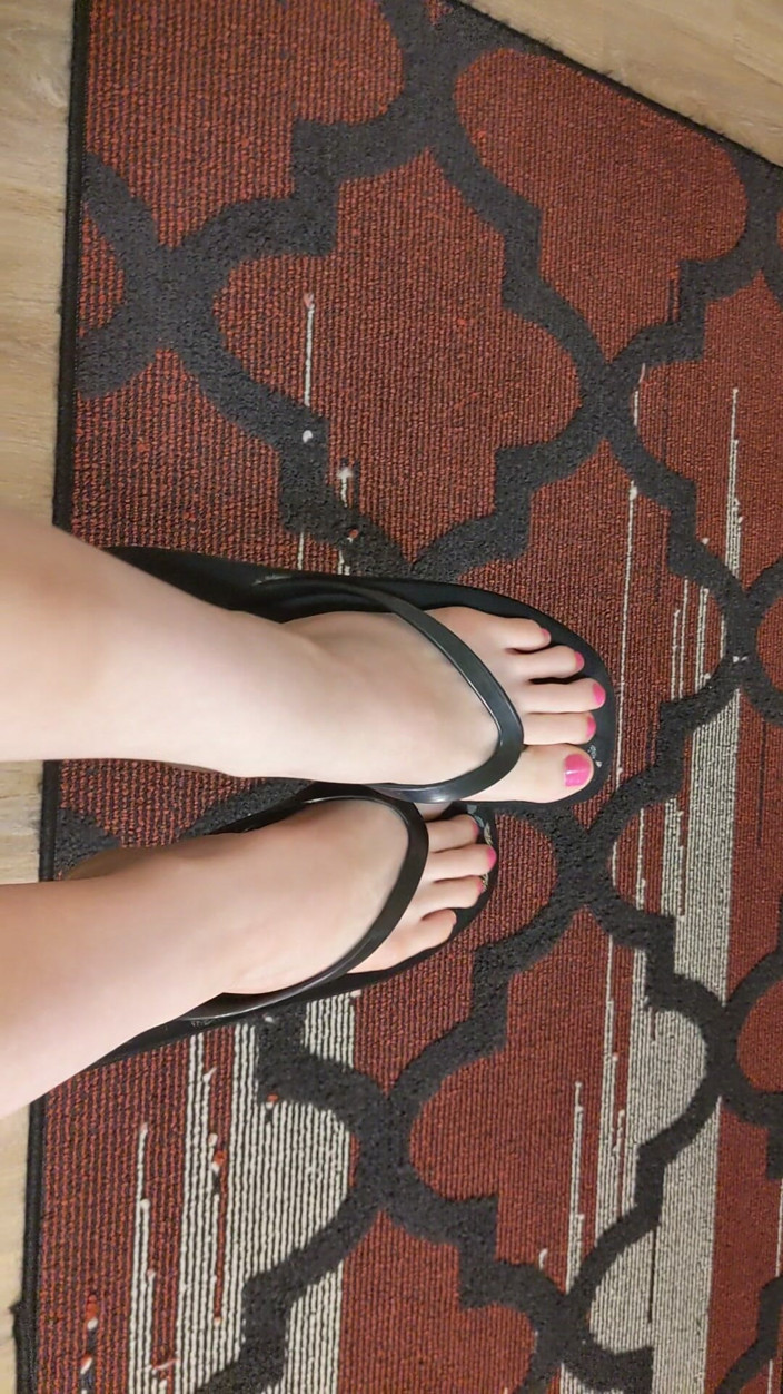 Sin Spice by Sophia Sinclair and Jasper Spice: You Love My Feet in Flip Flops