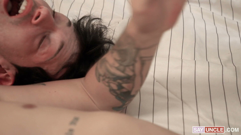 Twink Trade: Naughty Way to Say Thanks Muscular Edward Terrant and His...